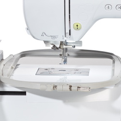 Brother Innov-is NV880E Stickmaschine und N�hmaschine