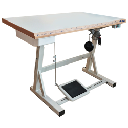 Sewmaq SWD-P1-01CBX356 Industrienhmaschine mit dem Tisch