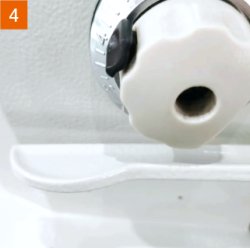 Industrie Schnellnher SIRUBA DL720G-BM1-1 (komplett mit Tisch & Gestell)